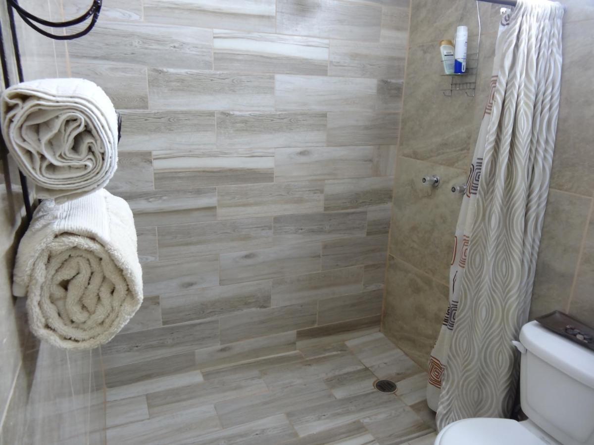 Habitaciones-Comodas-Aire-Wifi-Tv-Cerca De Playa-!!Excelente Precio II Manzanillo Luaran gambar